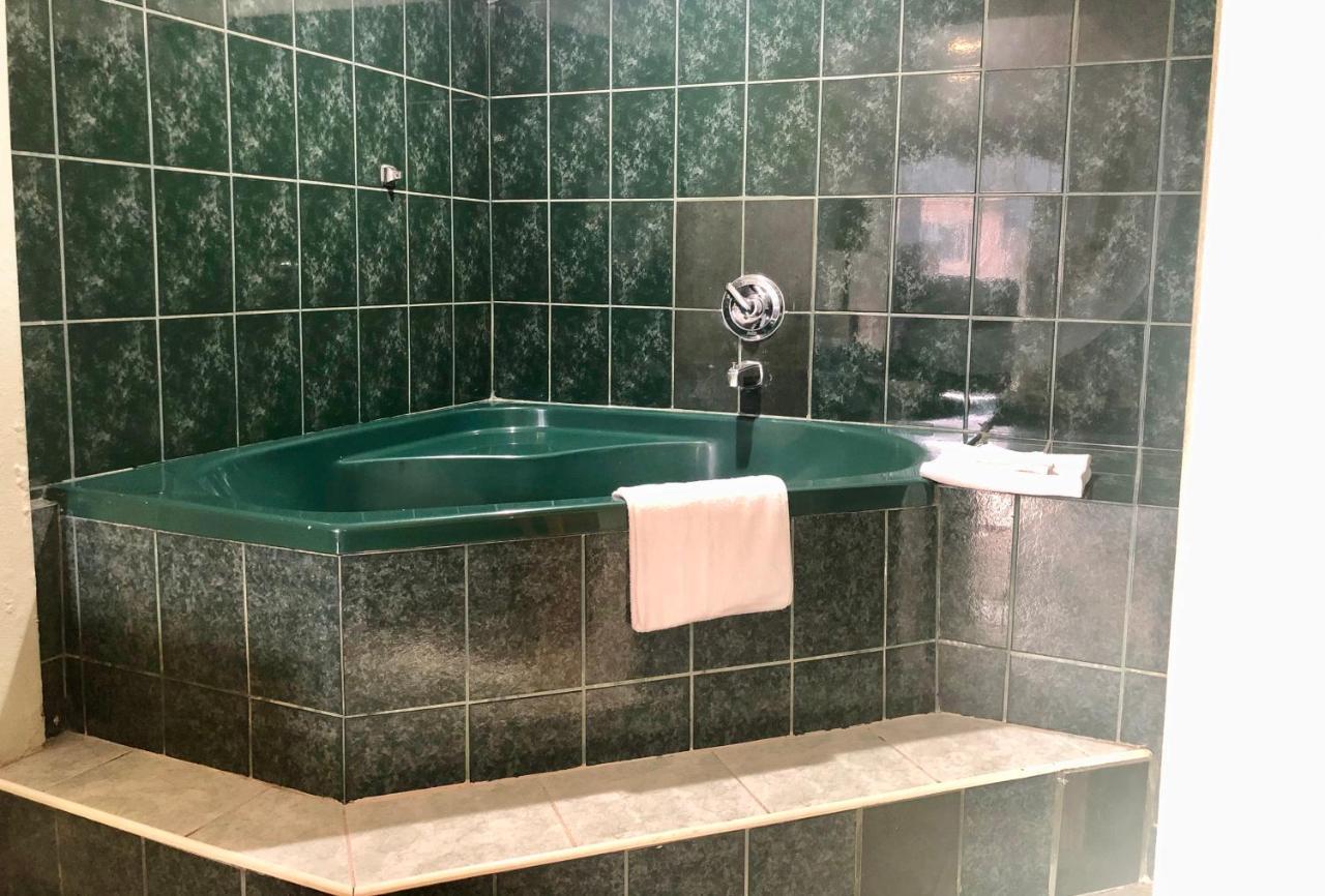 סן דייגו La Petite Rouge Motel מראה חיצוני תמונה
