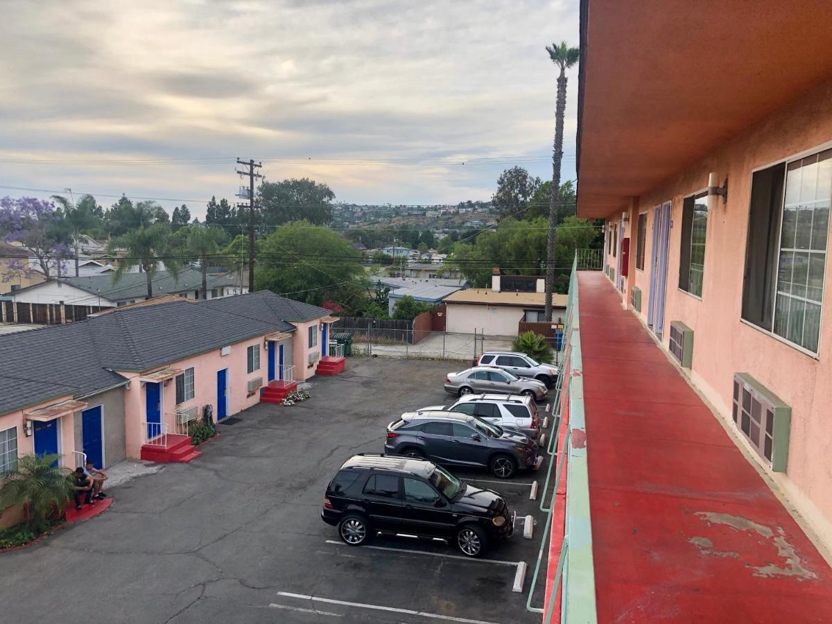 סן דייגו La Petite Rouge Motel מראה חיצוני תמונה