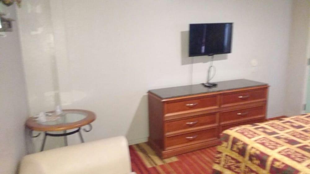 סן דייגו La Petite Rouge Motel מראה חיצוני תמונה