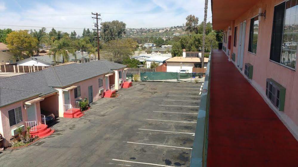 סן דייגו La Petite Rouge Motel מראה חיצוני תמונה